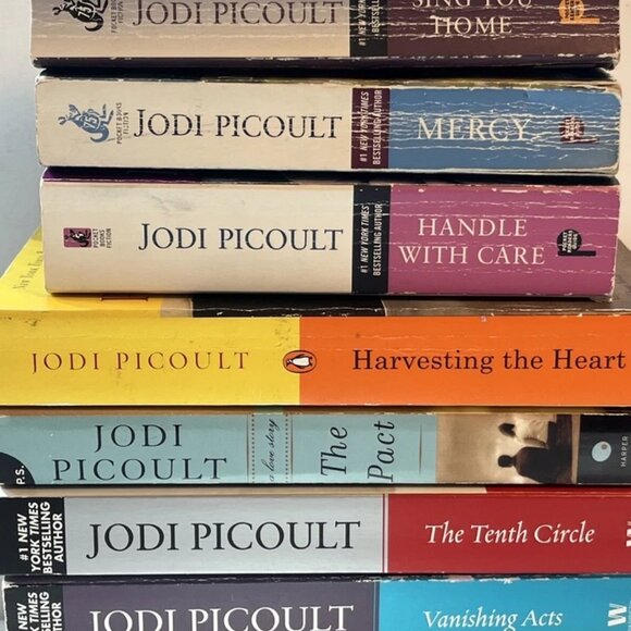 Lot Of 9 Jodi Picoult Paperback Books TPB Collection of Family Saga Fiction - Picture 2 of 7